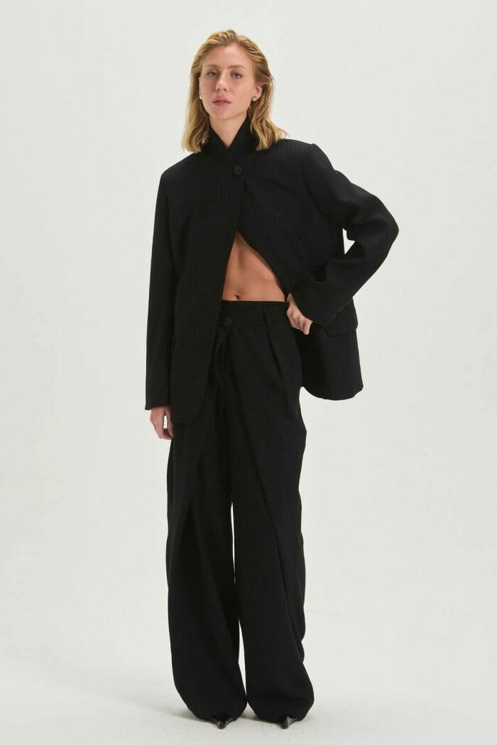 Imagem de Blazer Luana Preto Le Blog