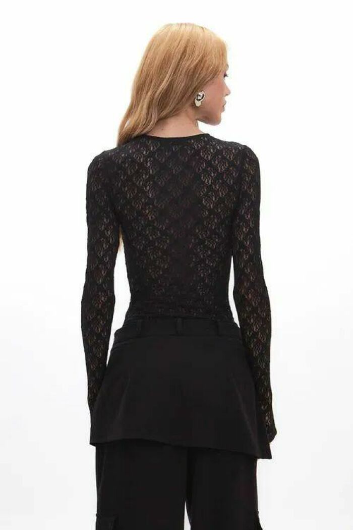 Imagem de Blusa Ariel Preta Le Blog