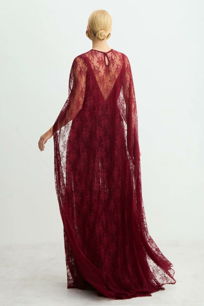 Imagem de Blusa Capa Alongada Em Renda Vinho Zen
