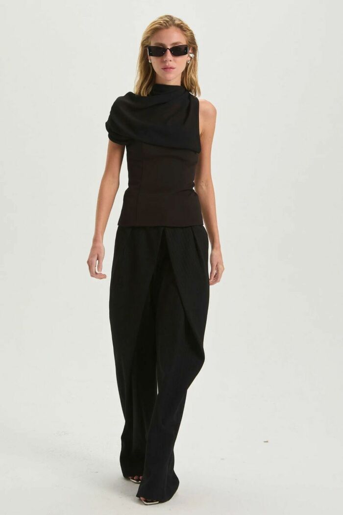 Imagem de Blusa Natasha Preta Le Blog