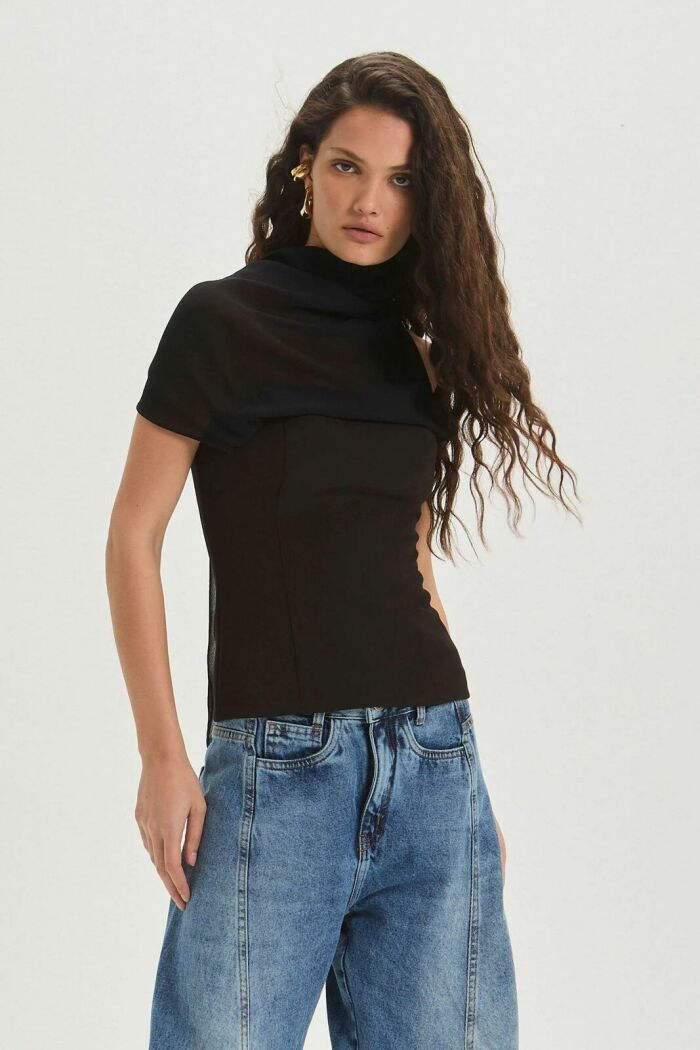 Imagem de Blusa Natasha Preta Le Blog