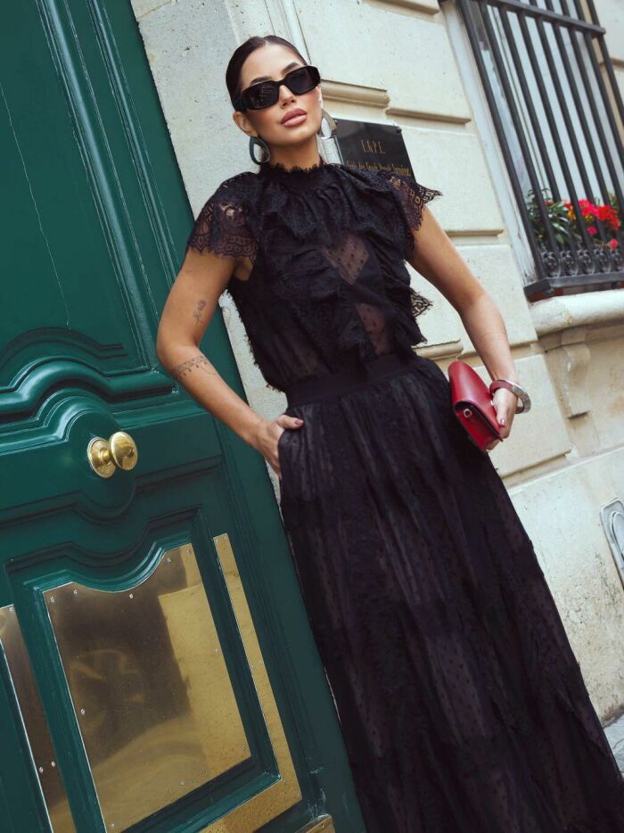 Imagem de Blusa Tule Poá Com Renda Chantilly Preta Luzia Fazzolli