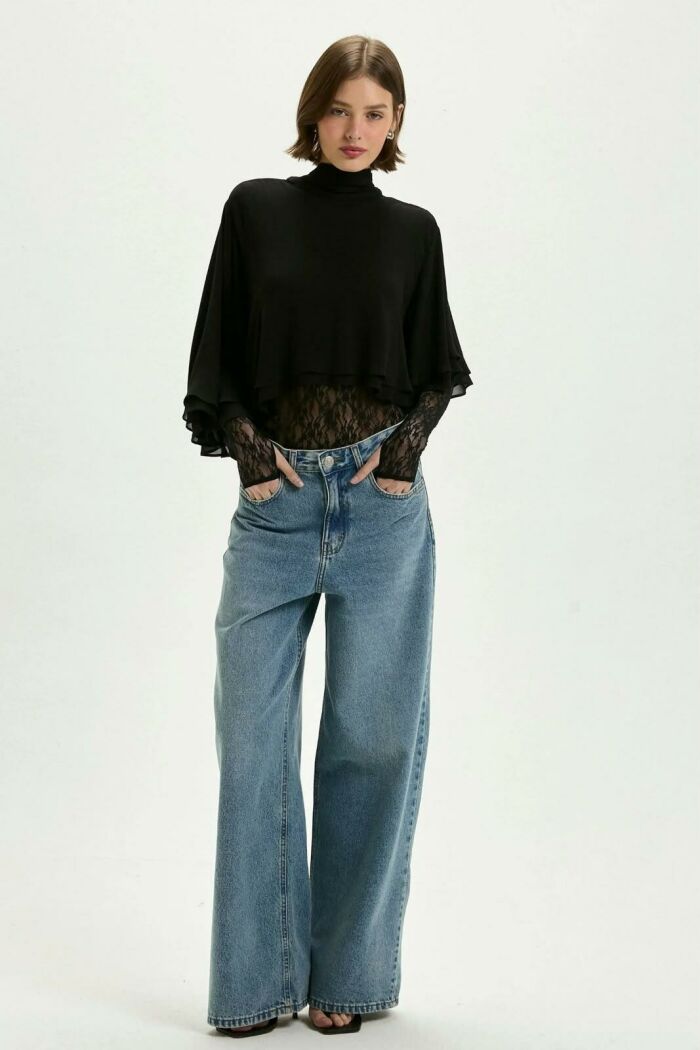 Imagem de Blusa Yara Preta Le Blog