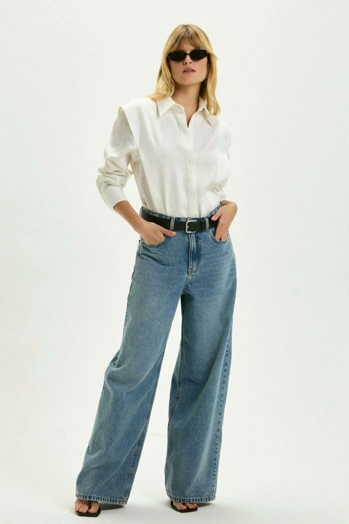 Imagem de Camisa Natasha Off White Le Blog