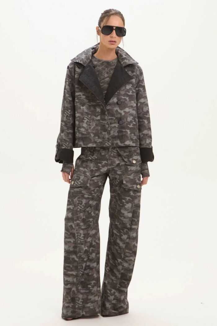 Imagem de Casaco Raissa Grey Camouflage Le Blog