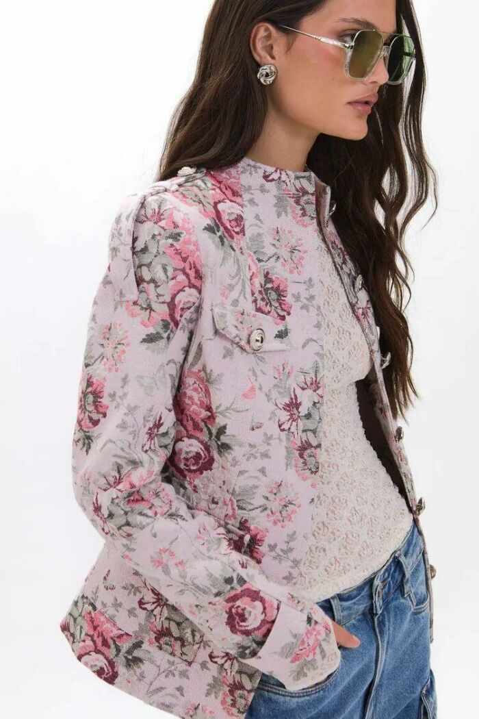 Imagem de Casaco Samara Jacquard Floral Le Blog
