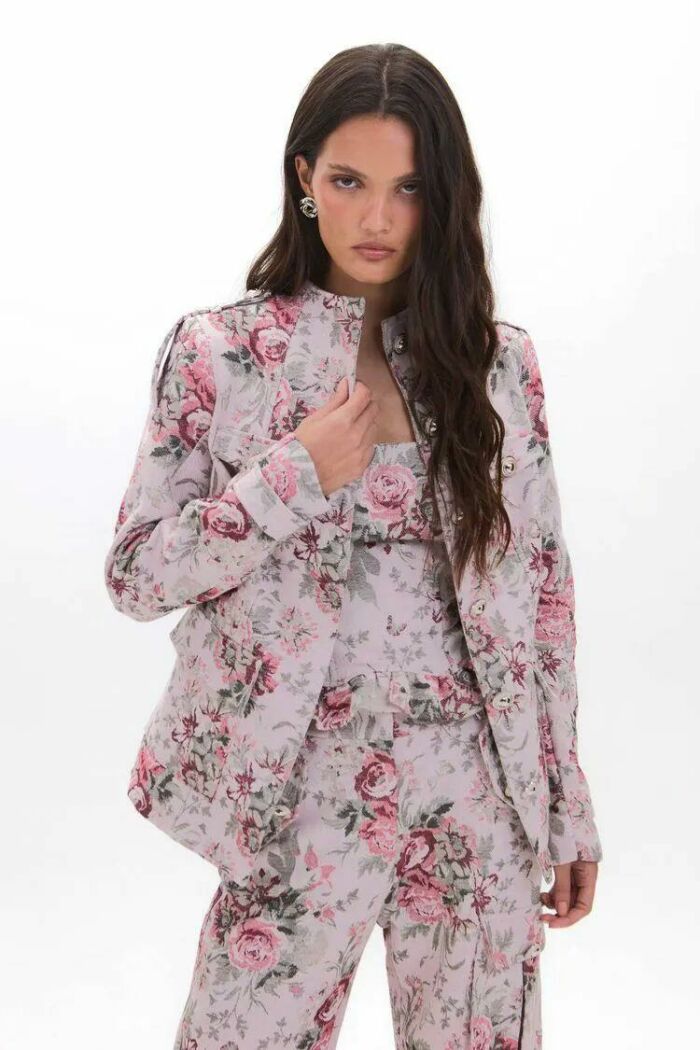 Imagem de Casaco Samara Jacquard Floral Le Blog