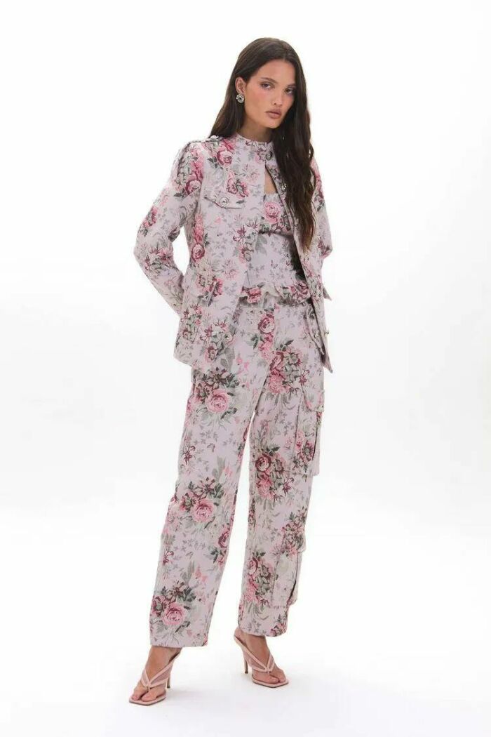 Imagem de Casaco Samara Jacquard Floral Le Blog