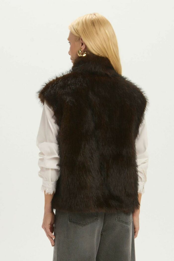 Imagem de Colete Vicky Marrom Armour Le Blog