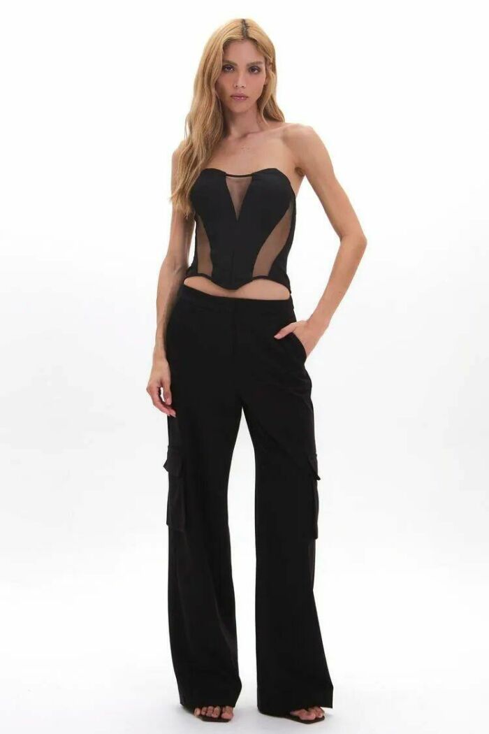 Imagem de Corselet Camila Preto Le Blog