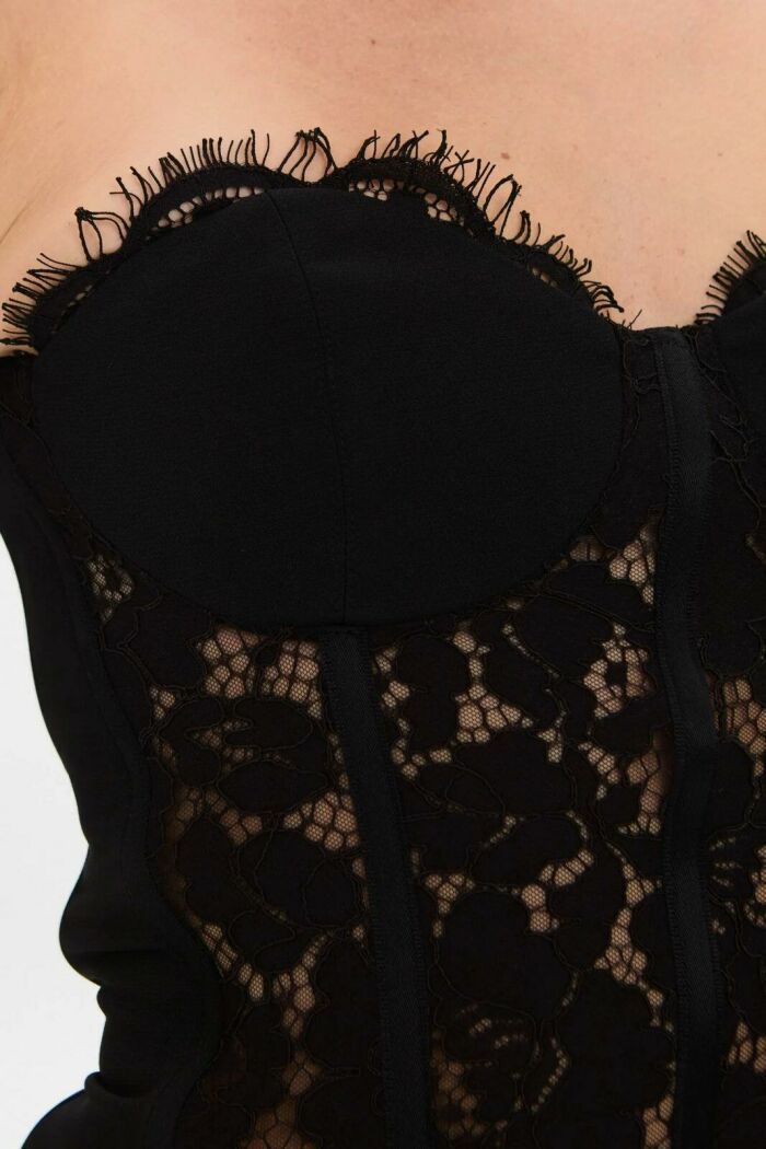 Imagem de Corselet Gio Preto Le Blog