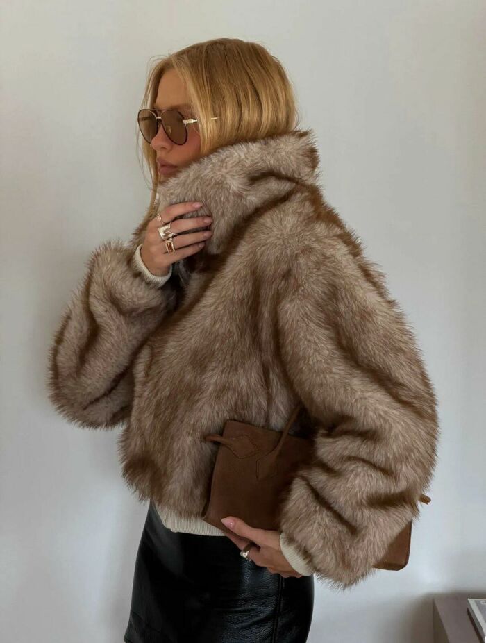 Imagem de Jaqueta Márcia Bege Cloude