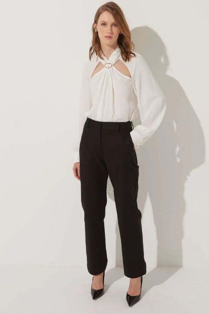 Imagem de Calça Ivone Preta Le Blog