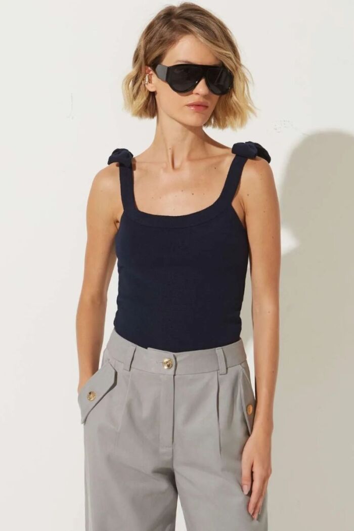 Imagem de Blusa Liah Azul Marinho Le Blog