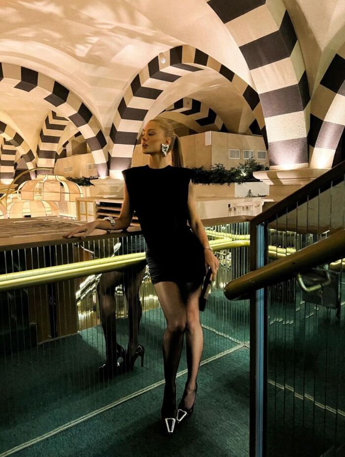 Imagem de Vestido Gabriele Preto Cloude