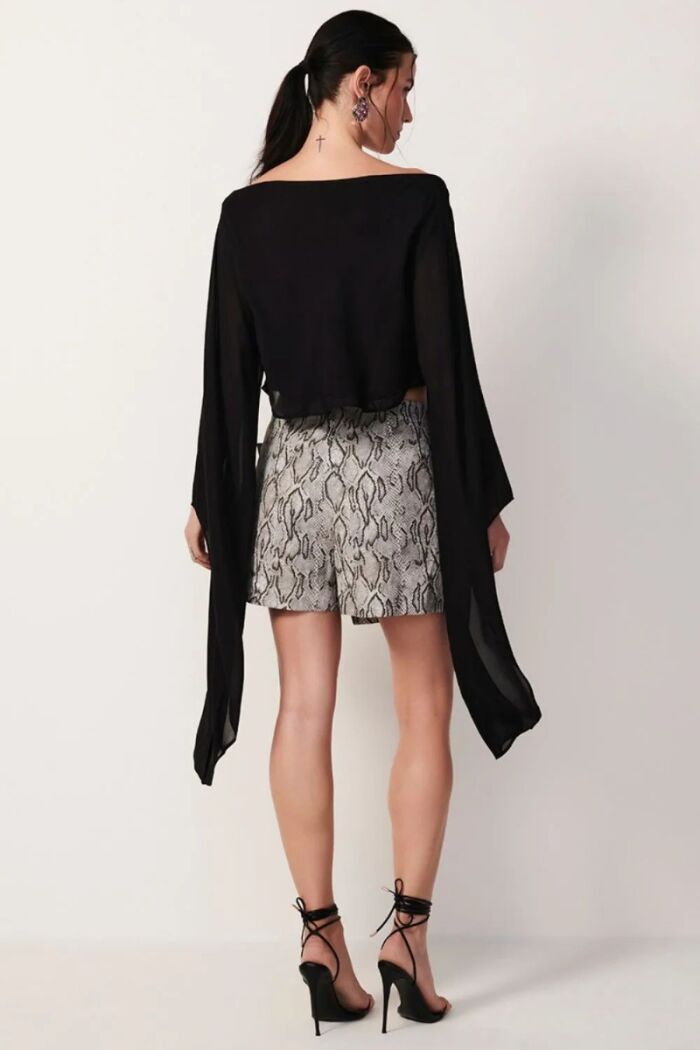 Imagem de Blusa Liz Preta Le Blog