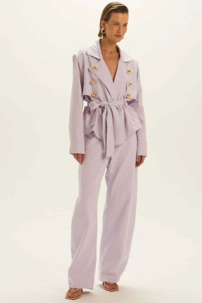 Imagem de Casaco Alê Lilac Glacê Le Blog