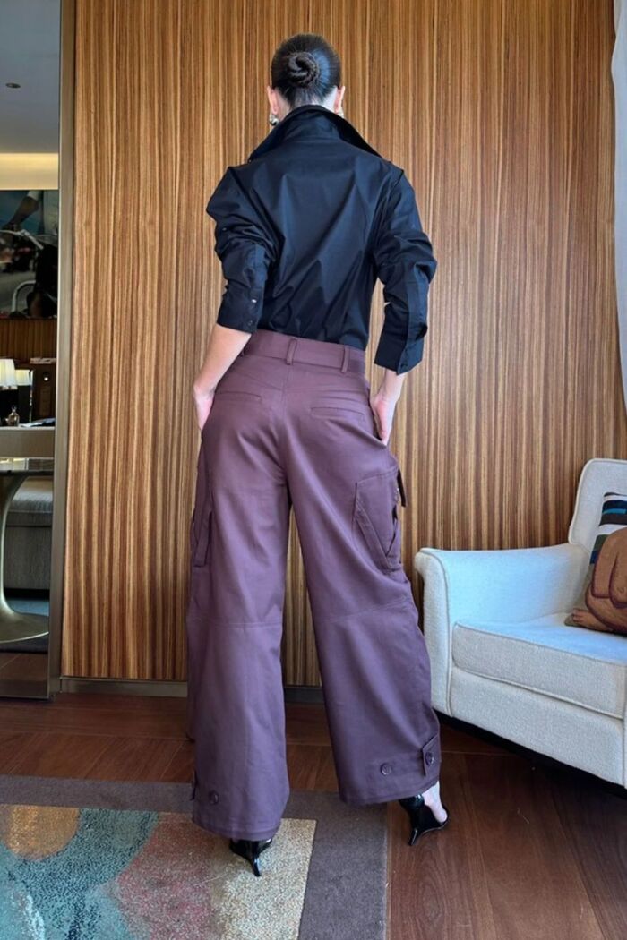 Imagem de Calça Cargo Com Cinto E Zíperes De Metal Marrom Café Zen