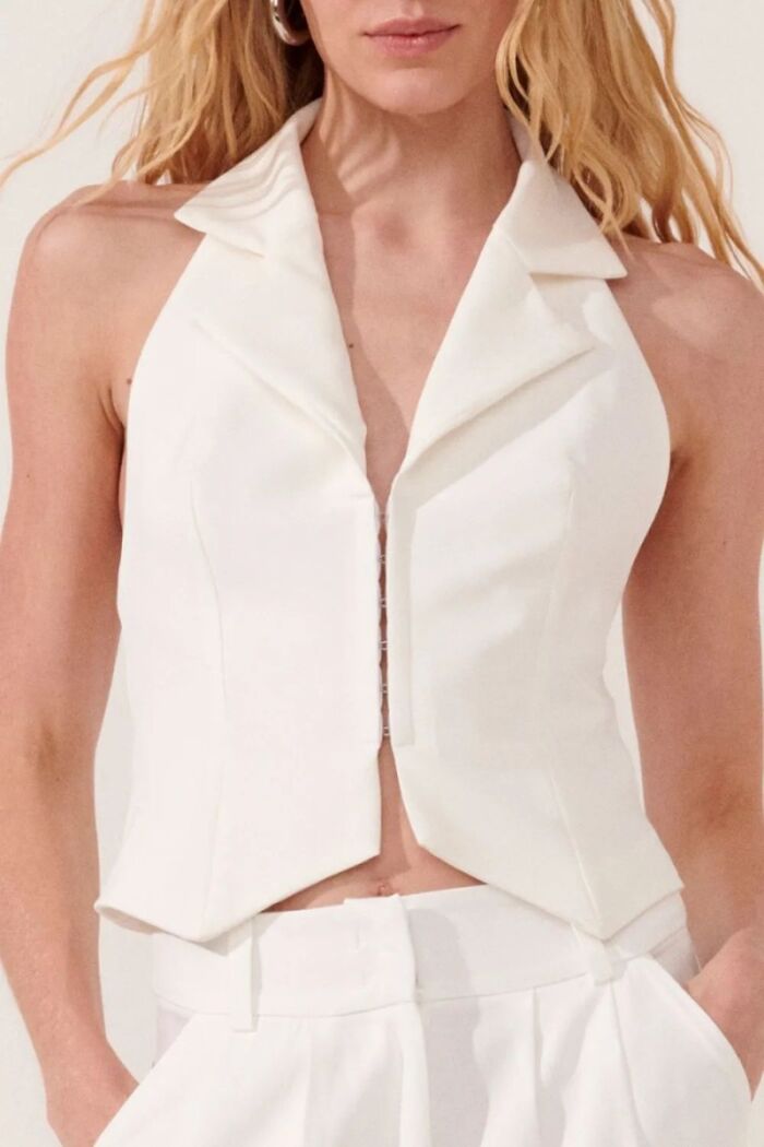 Imagem de Colete Megan Off White Le Blog