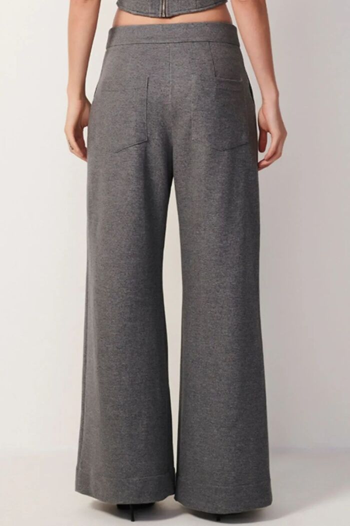 Imagem de Calça Rose Cinza Stone Le Blog