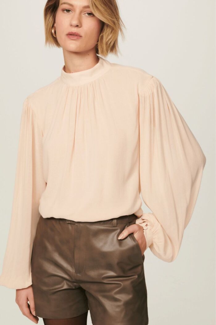 Imagem de Shorts Samara Couro Legítimo Marrom Nutshell Le Blog