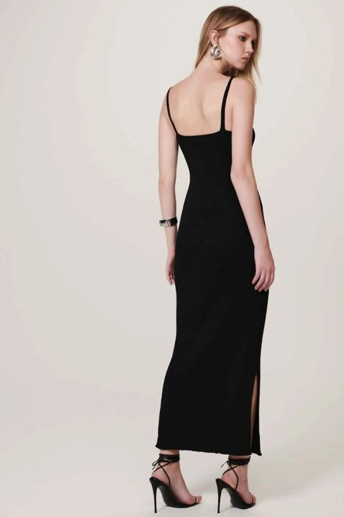 Imagem de Vestido Nanda Preto Le Blog