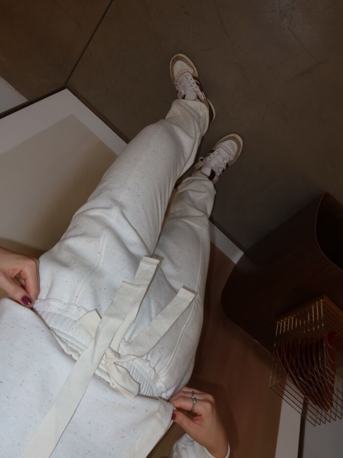 Imagem de Moletom Off White Olívia