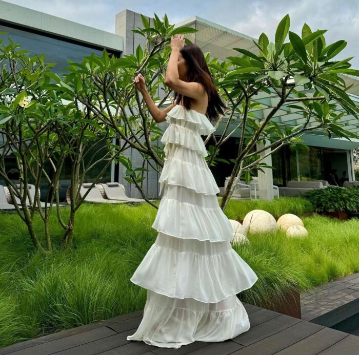 Imagem de Vestido Babados Off White Mais Um