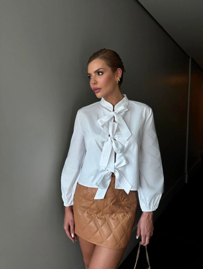 Imagem de Blusa Lua Branca Cloude