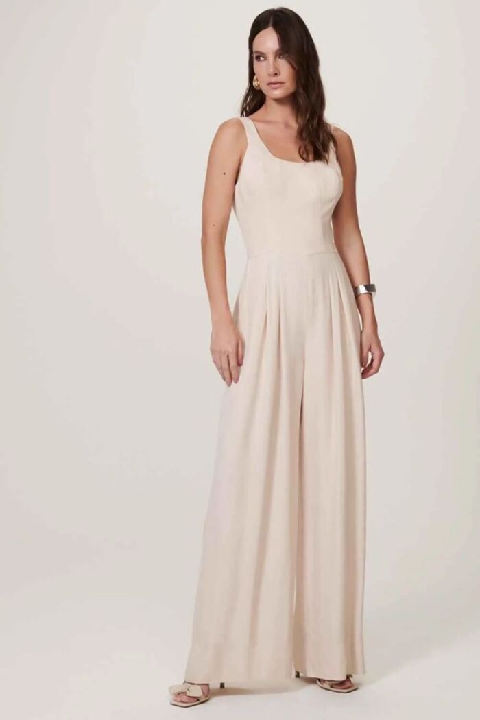 Imagem de Macacão Emilly Bege Vanilla Le Blog