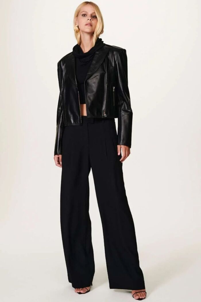 Imagem de Calça Angela Preta Le Blog