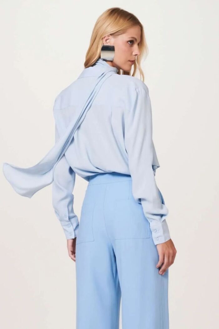 Imagem de Camisa Olívia Azul Glacial Le Blog