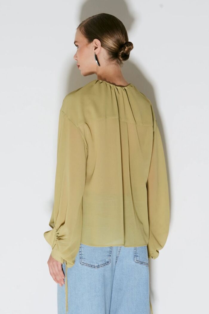 Imagem de Blusa Manga Longa Fluida Com Amarração Punhos E Pescoço Verde Lemon Zen