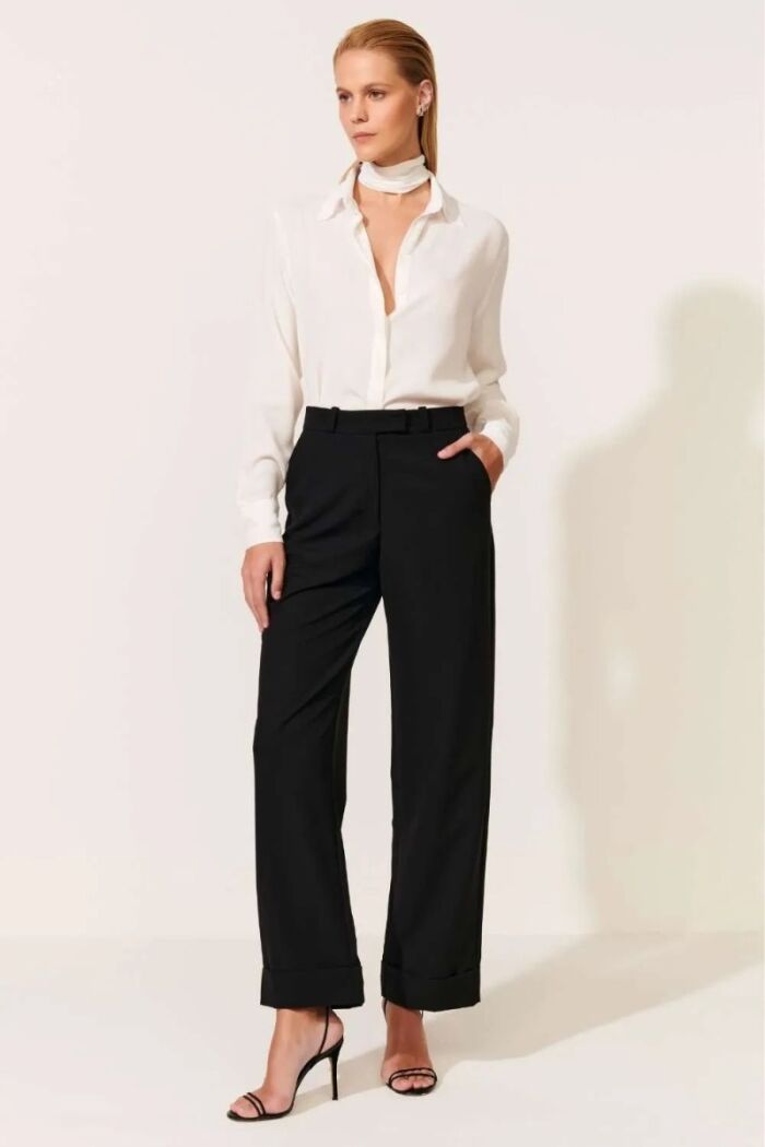 Imagem de Calça Gisa Preta Le Blog