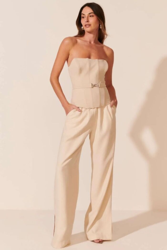 Imagem de Corselet Dominique Natural Le Blog