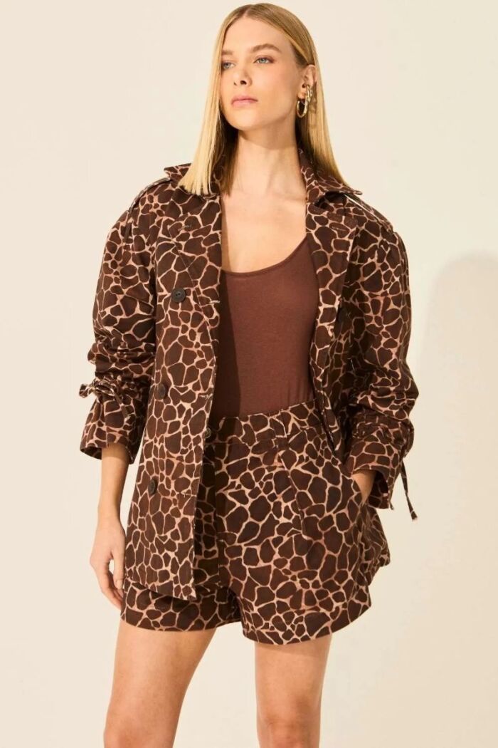 Imagem de Shorts Leona Estampa Girafa Le Blog