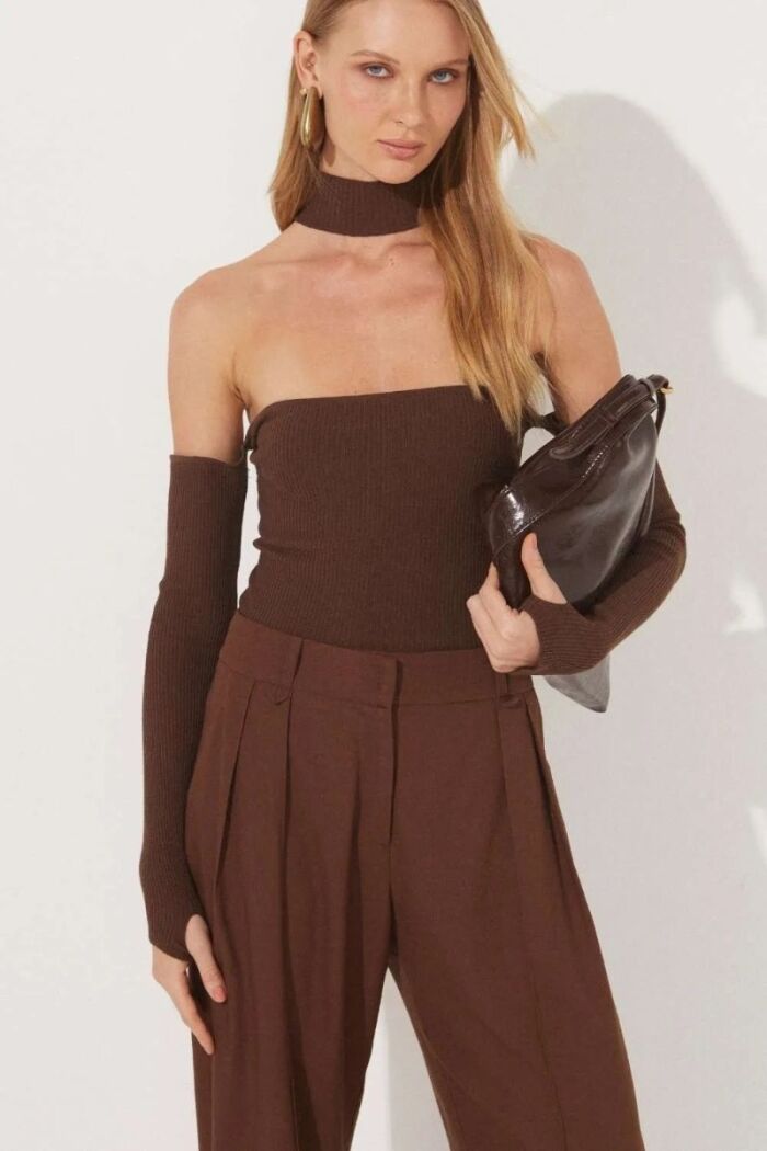 Imagem de Calça Alê Marrom Toffe Le Blog