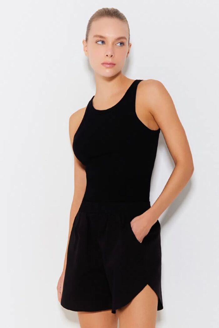 Imagem de Regata Longa Decote Nadador Preta Zen