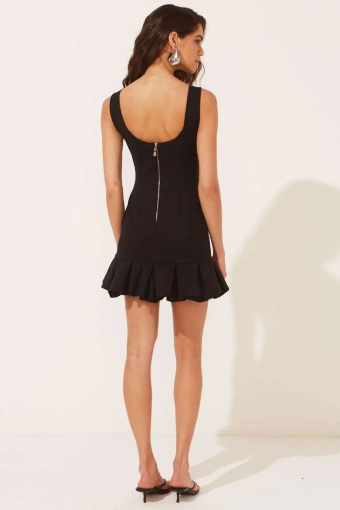 Imagem de Vestido Nelly Preto Le Blog