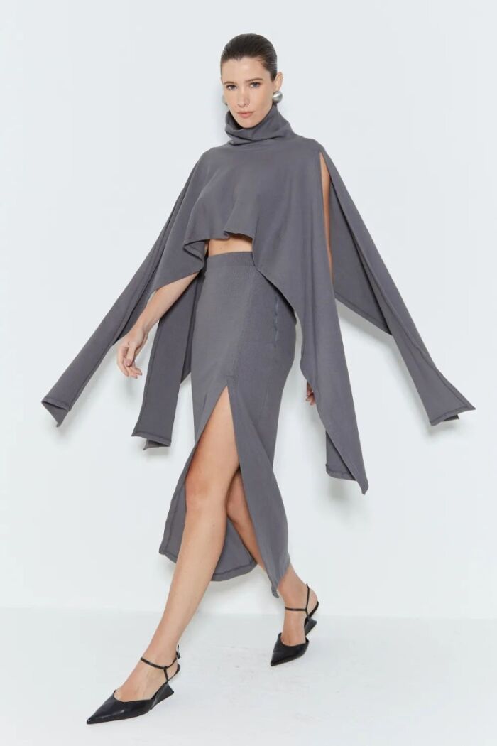 Imagem de Poncho Capa Com Gola Alta Cinza