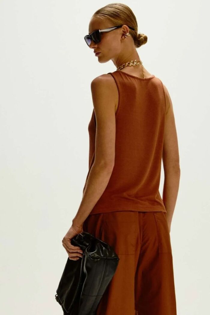 Imagem de Regata New Maria Marrom Tamarindo Le Blog