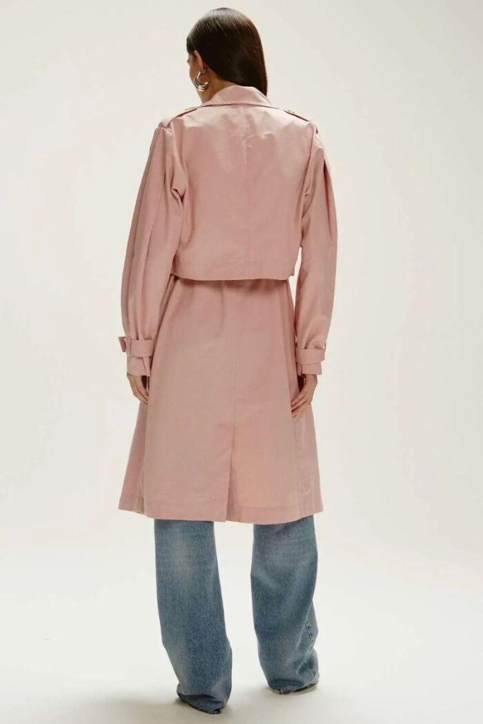 Imagem de Casaco New Betina Rosa Classic Le Blog