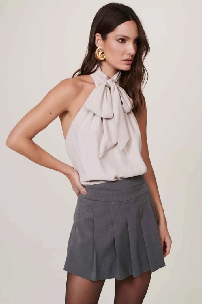 Imagem de Short Saia Dalia Cinza Stone Le Blog