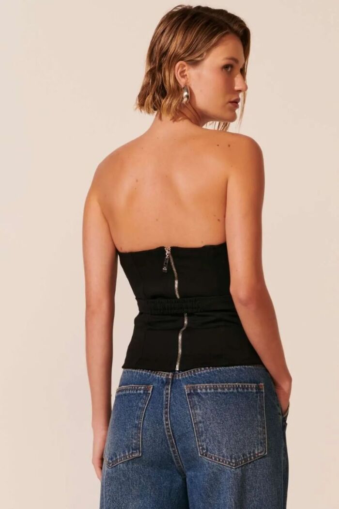 Imagem de Corselet Dominique Preto Le Blog