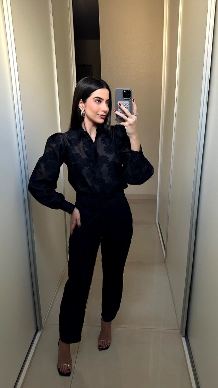 Imagem de Camisa Organza Preta Olívia