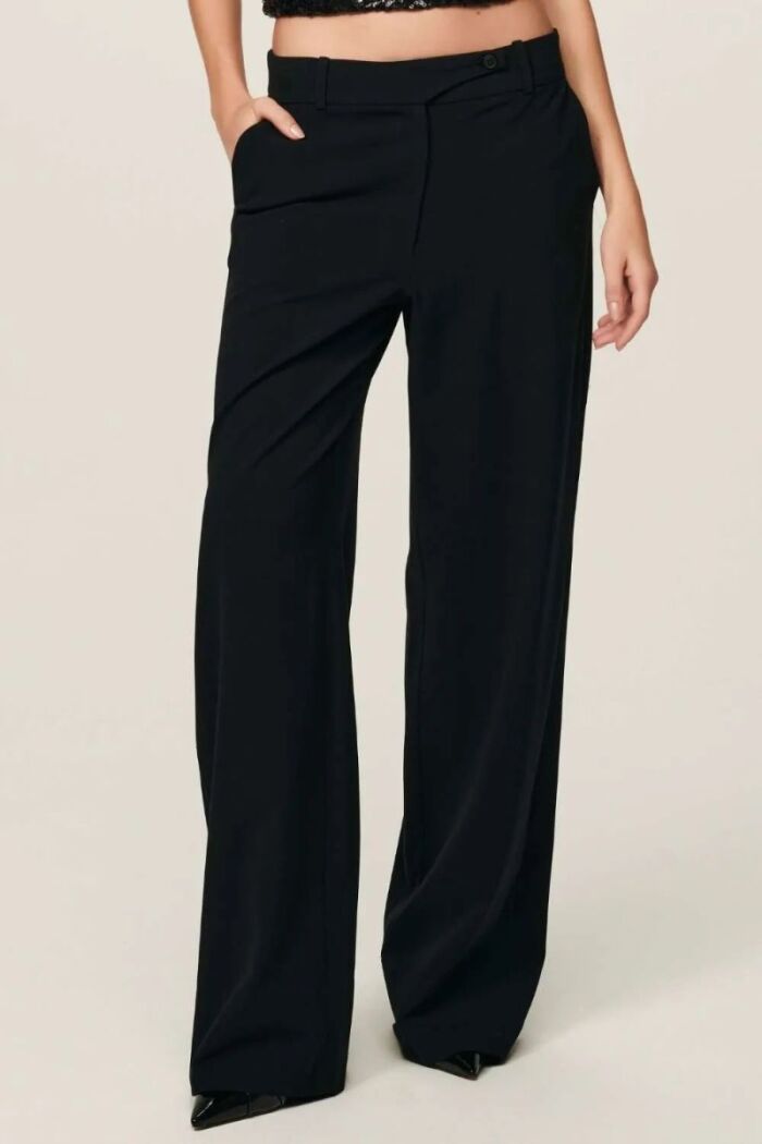 Imagem de Calça Maju Preta II Le Blog