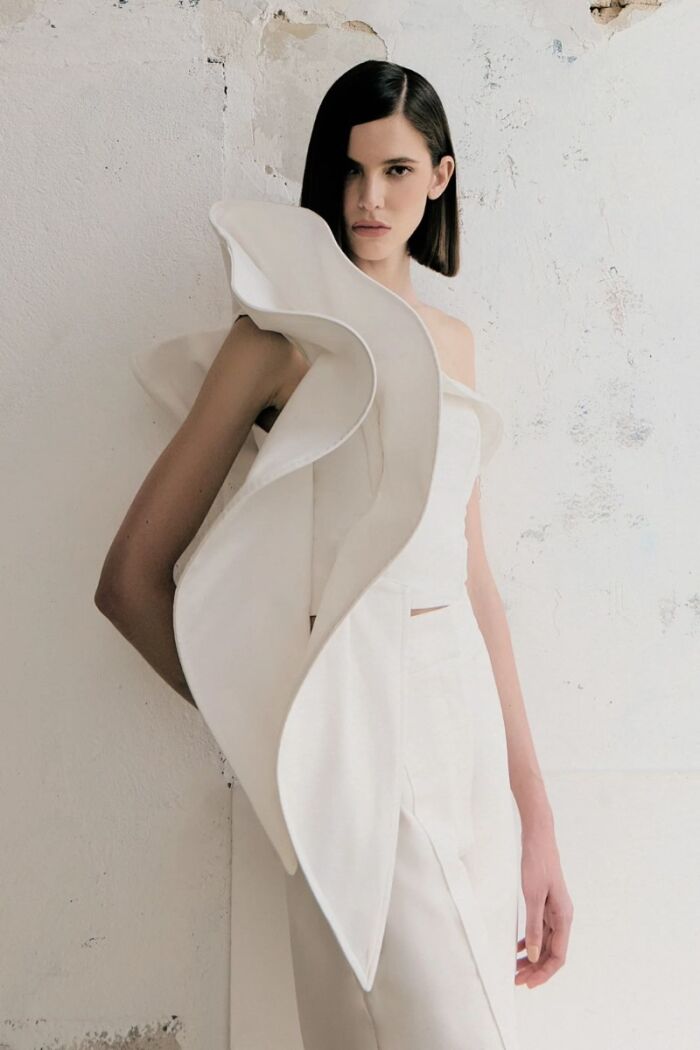 Imagem de Cropped Babado Cascata Estruturado Off White Zen