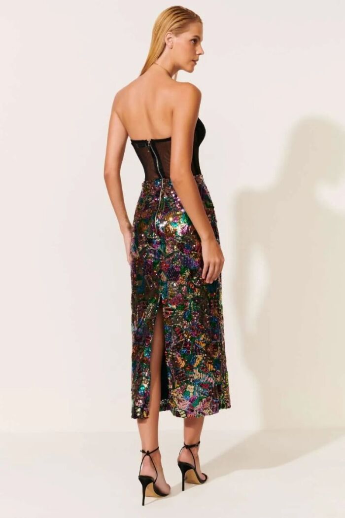 Imagem de Vestido Mídi Chloe Le Blog