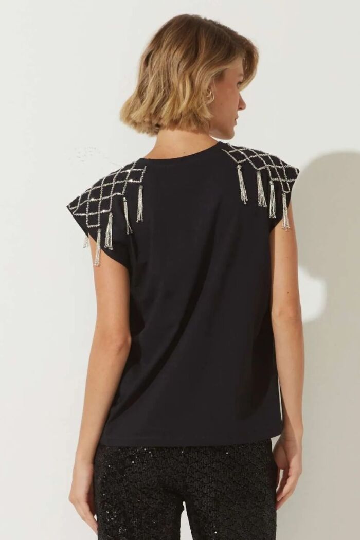 Imagem de Shirt Vivian Preta Le Blog