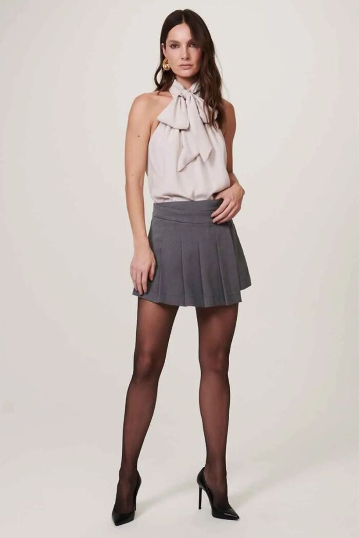 Imagem de Short Saia Dalia Cinza Stone Le Blog